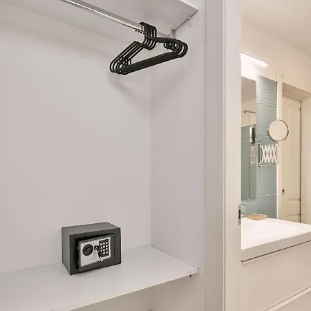 Apartman Secret Garden With Private Parking Space *