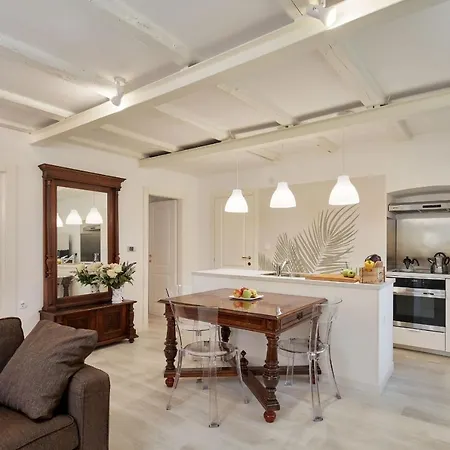 Apartman Secret Garden With Private Parking Space