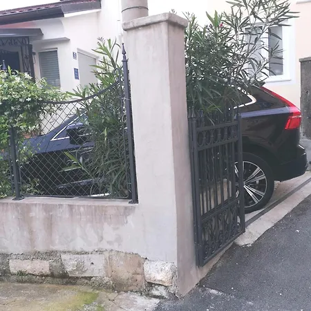 Secret Garden With Private Parking Space * Abbázia