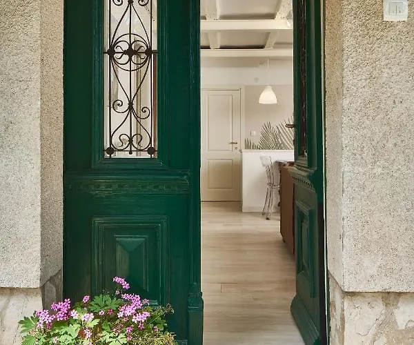 公寓 Secret Garden With Private Parking Space *