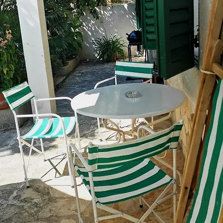 Secret Garden With Private Parking Space Apartment Opatija