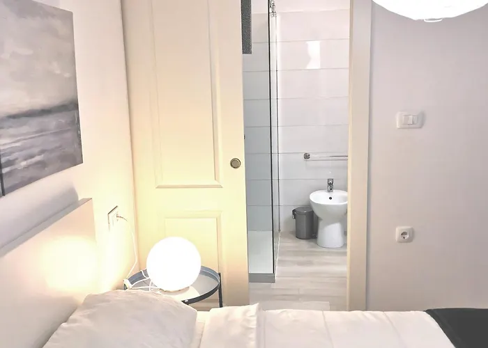 Secret Garden With Private Parking Space Apartament