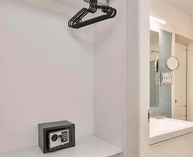 Apartment Secret Garden With Private Parking Space *